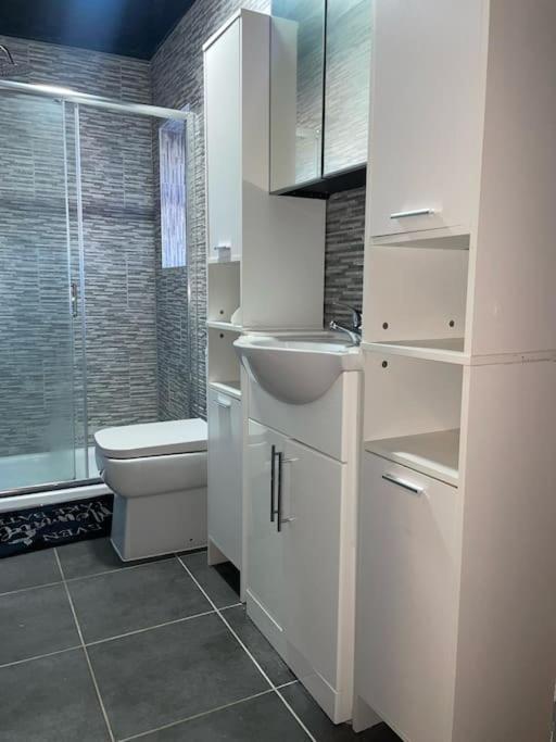 Modern 2 Bedroom Apartment In Derby City Centre Kültér fotó